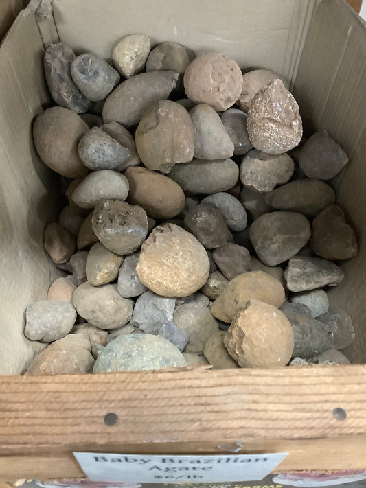 Baby brazil agate rough by pound in crate
