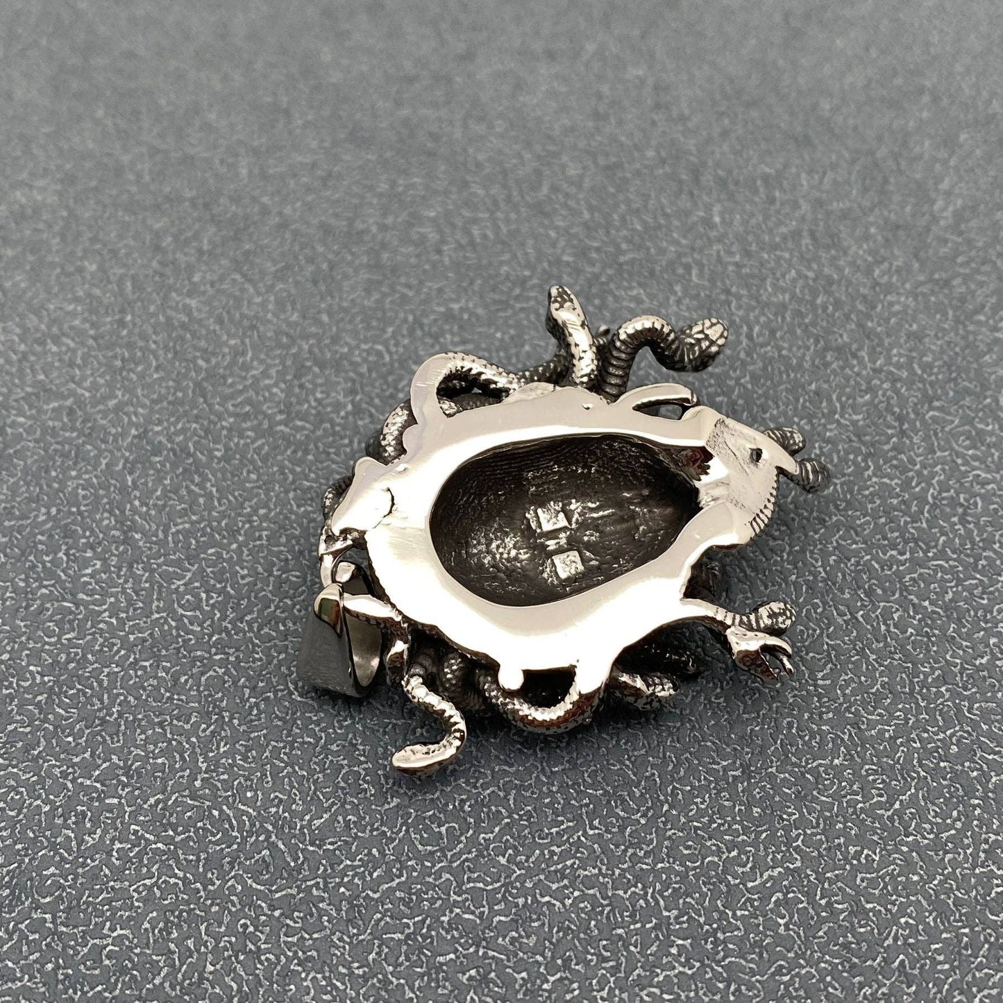 Medusa Stainless Steel Cast-on Outwell Craft Charm