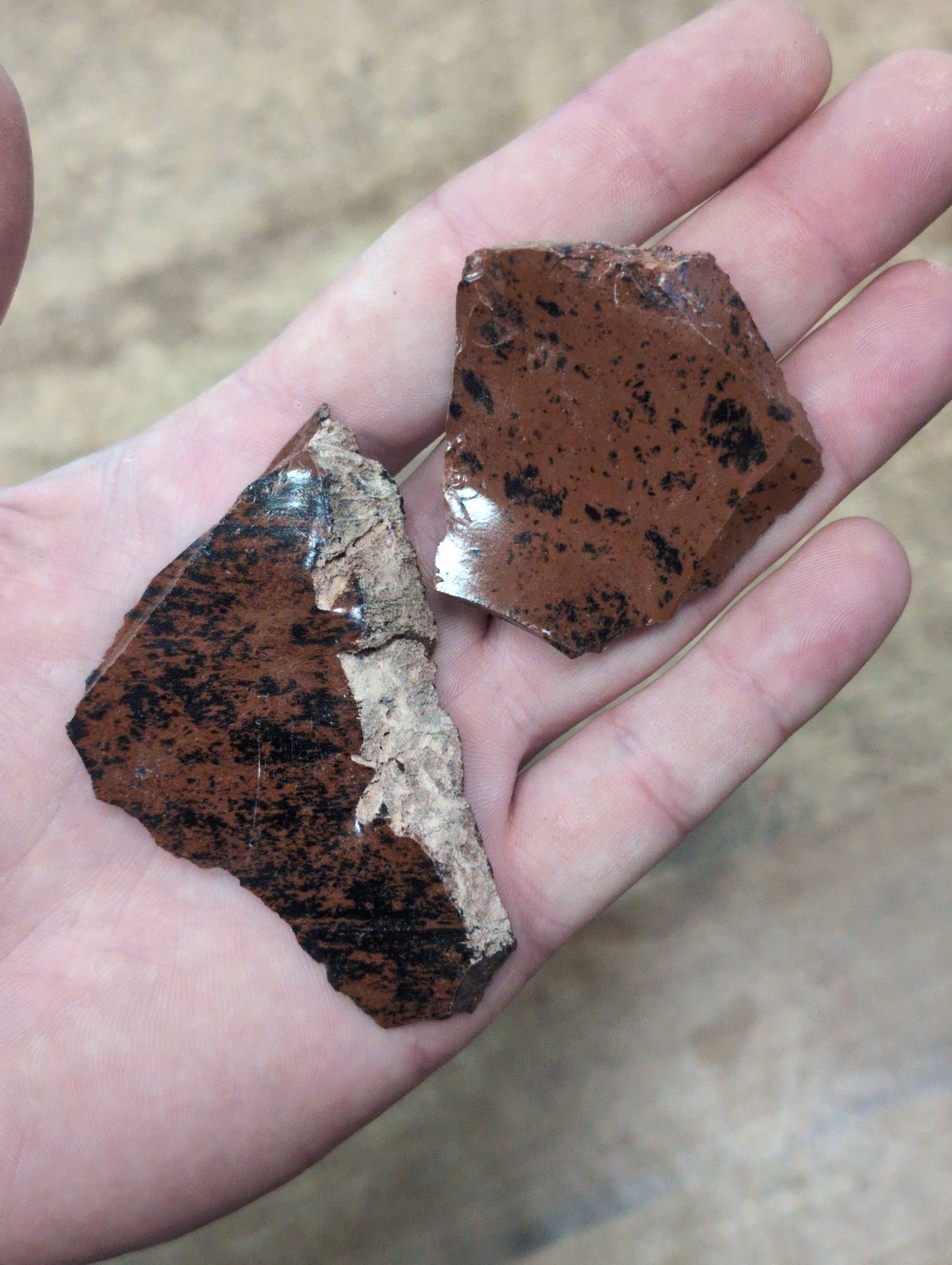 Mahogany obsidian rough