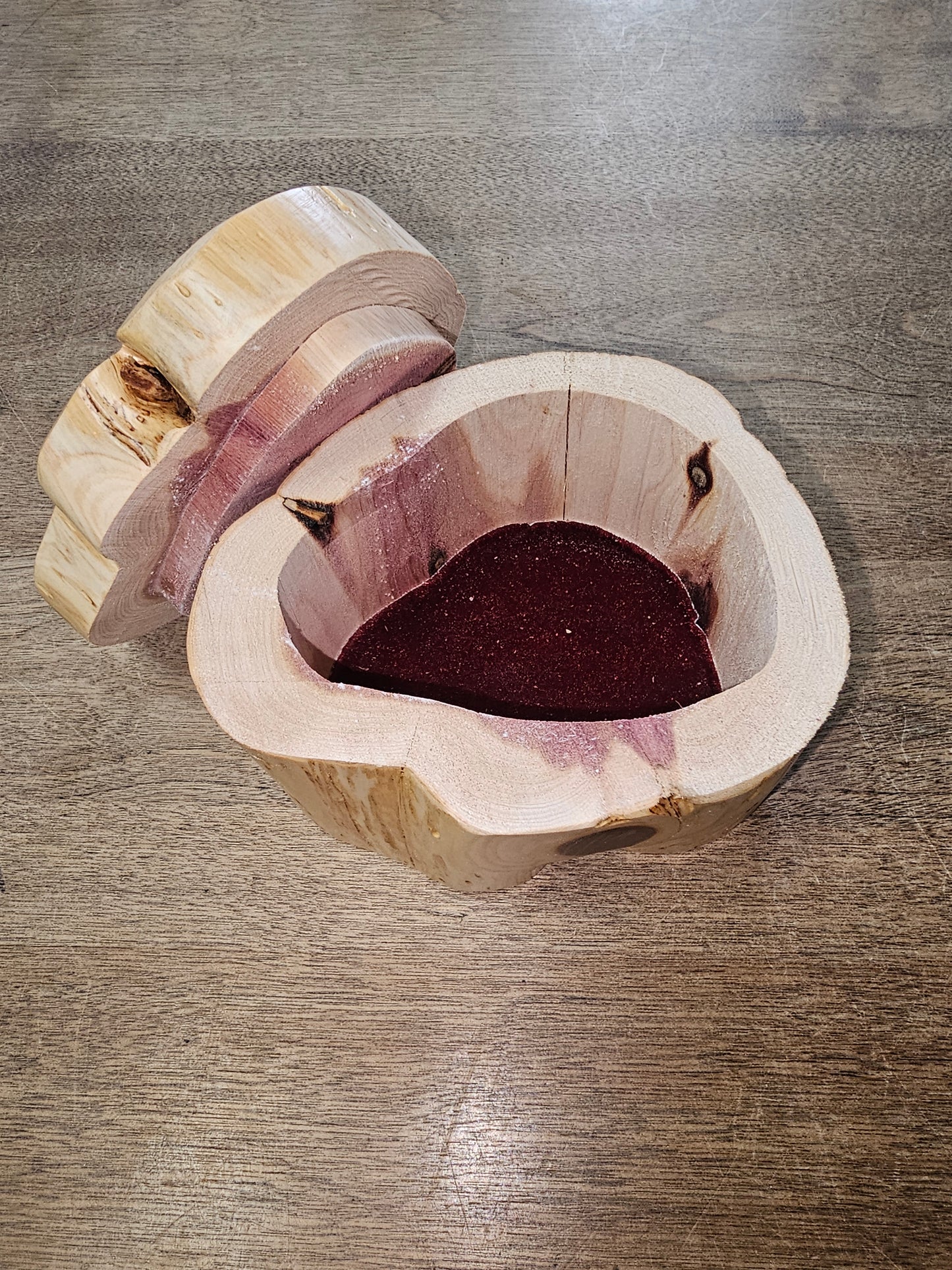 Round Box with Lid