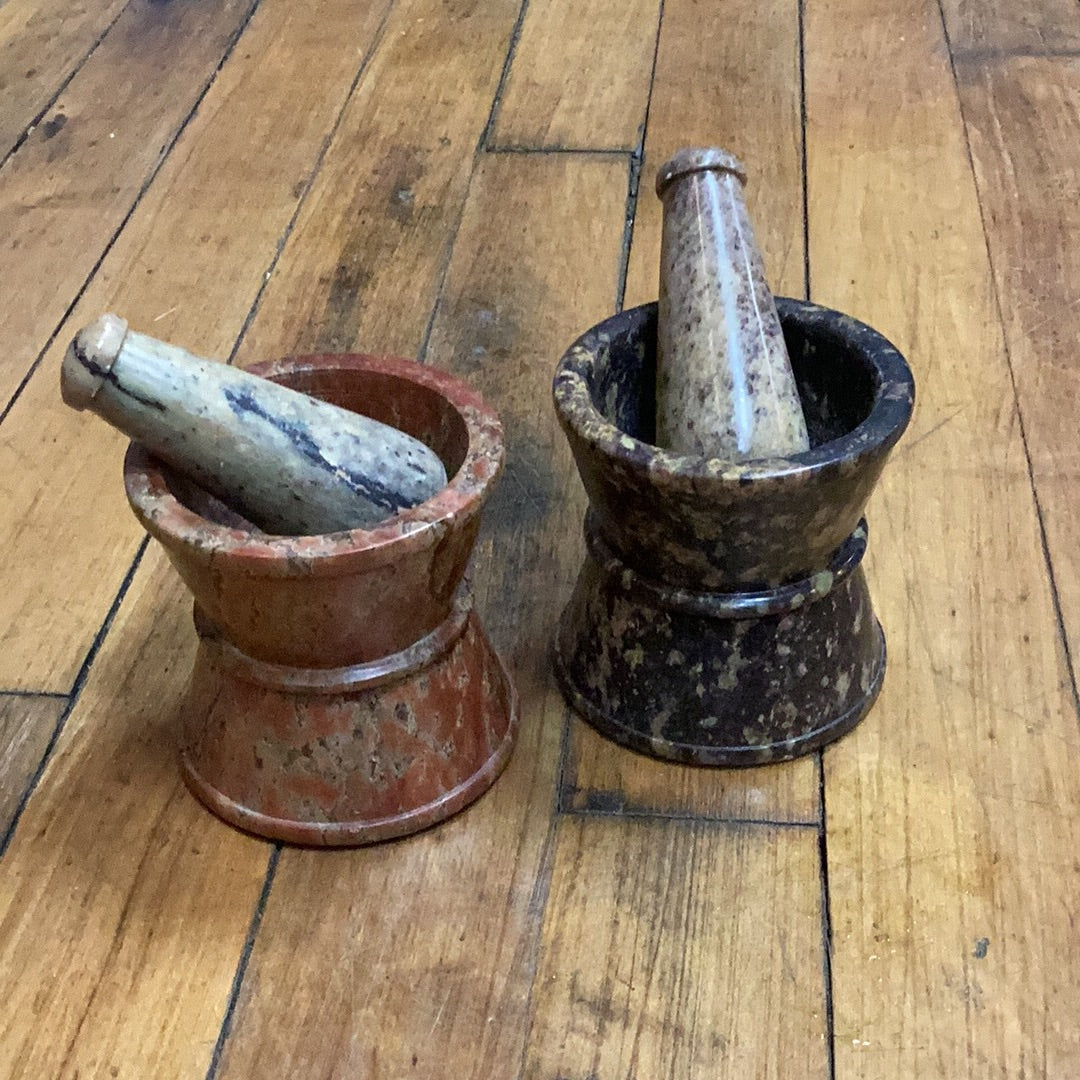 Mortar and Pestle Traditional Hourglass