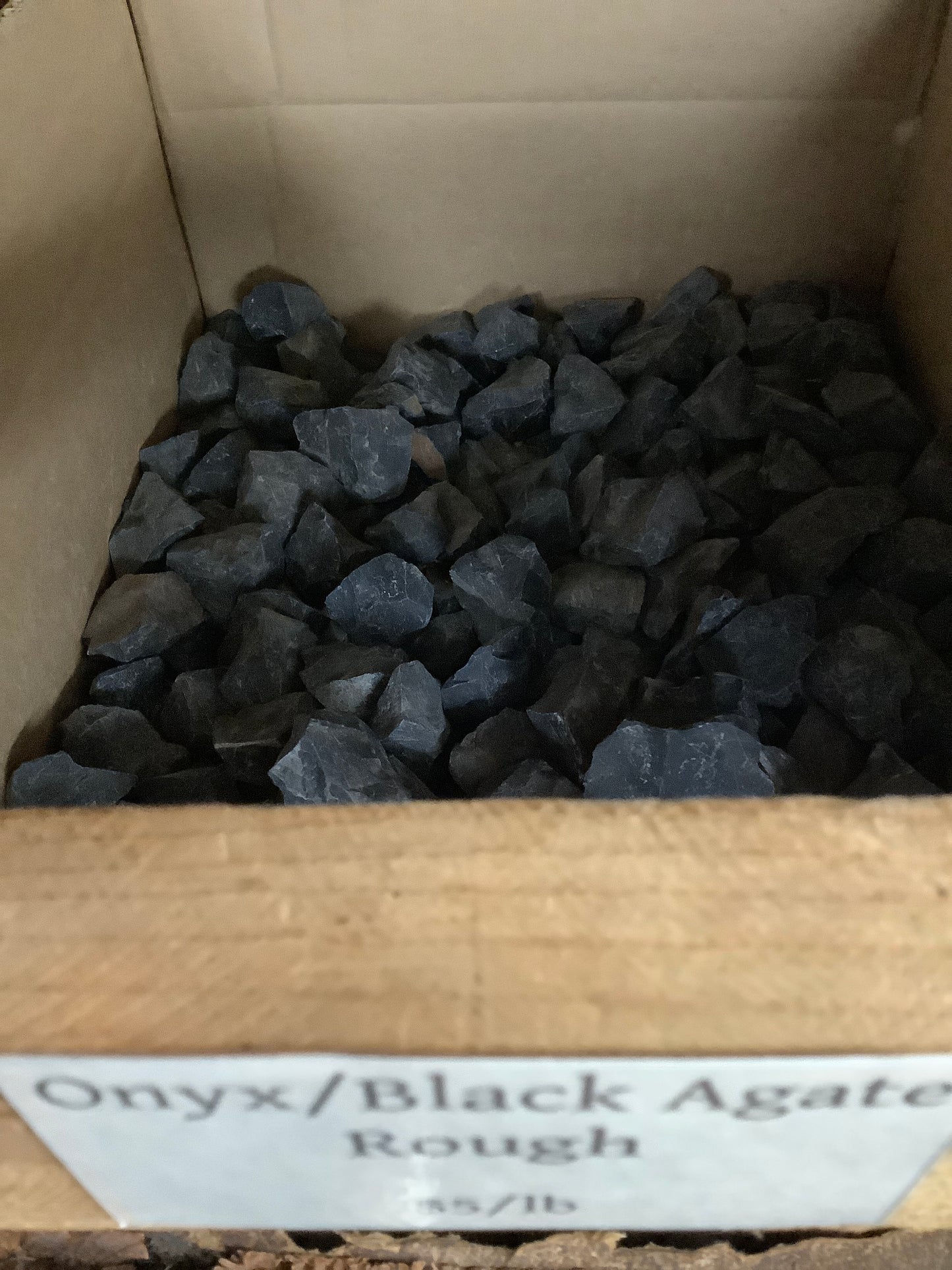 Onyx/black agate rough