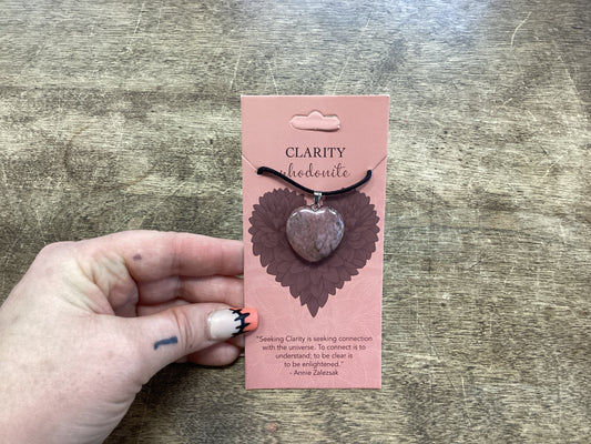 Heart pendant necklace