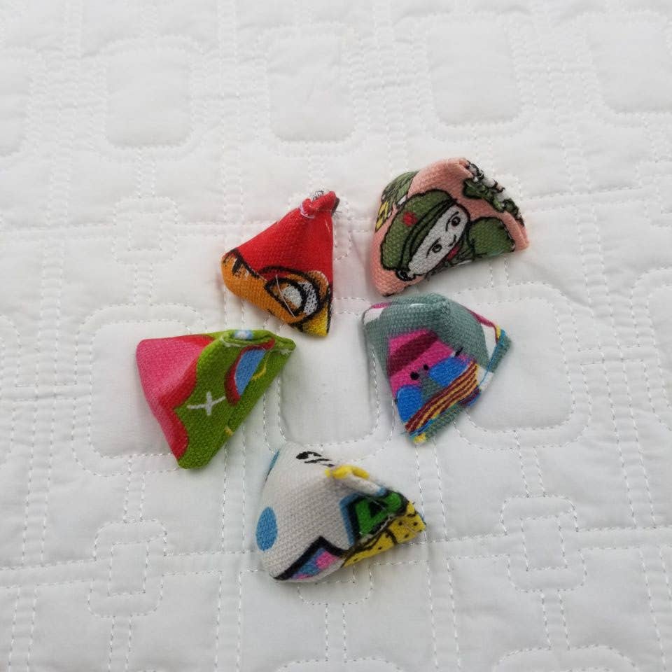 Multicolored Cartoon Triangle Kick Toy Sack Ball Foot Bag