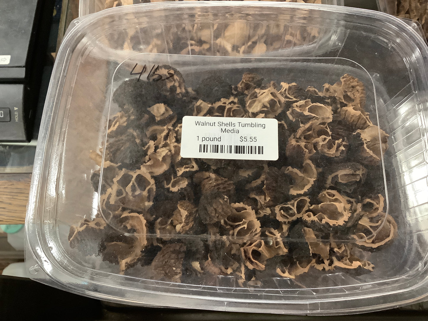 Walnut Shells Tumbling Media