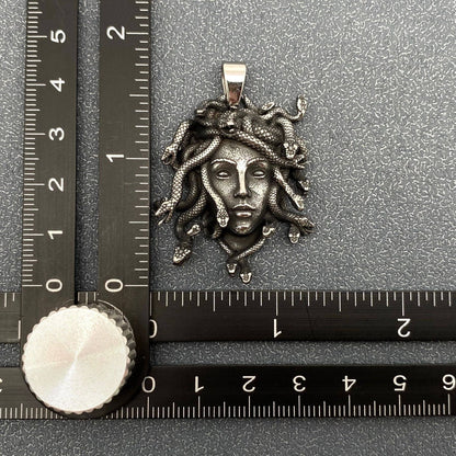 Medusa Stainless Steel Cast-on Outwell Craft Charm