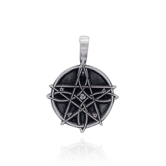 Wiccan Pendant - The Witch's Knot on Pentacle