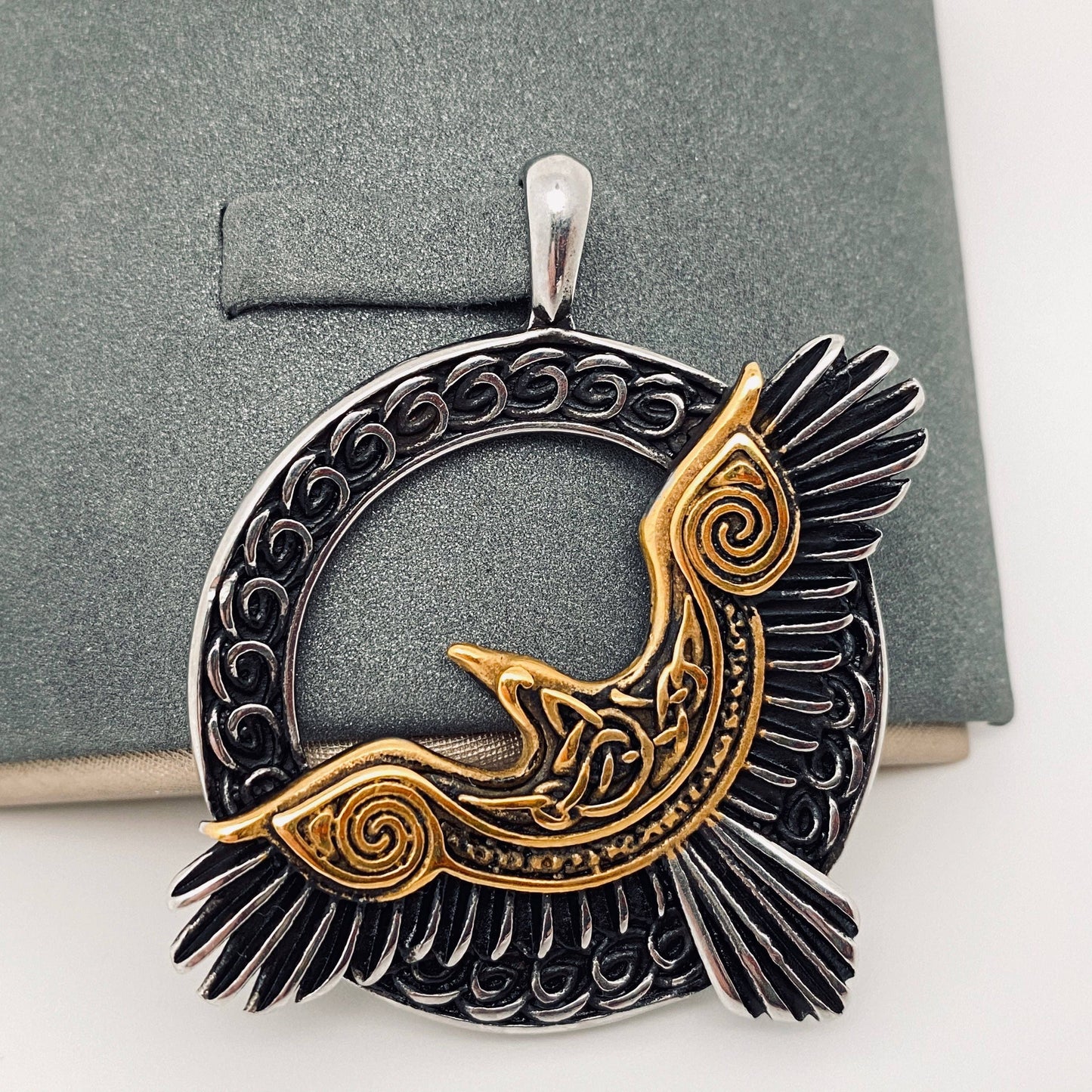 Viking Celtic Knot

Crow  Stainless Steel Pendant