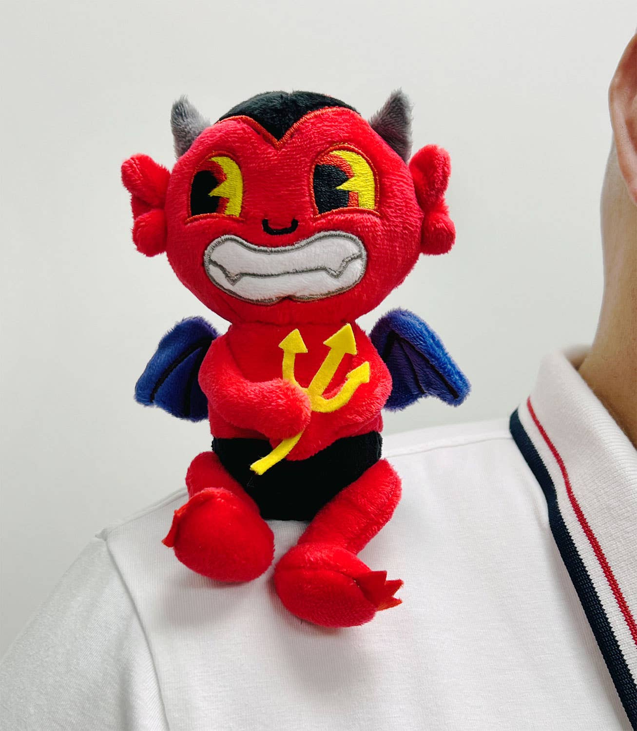 Magnetic Shoulder Plush - Devil