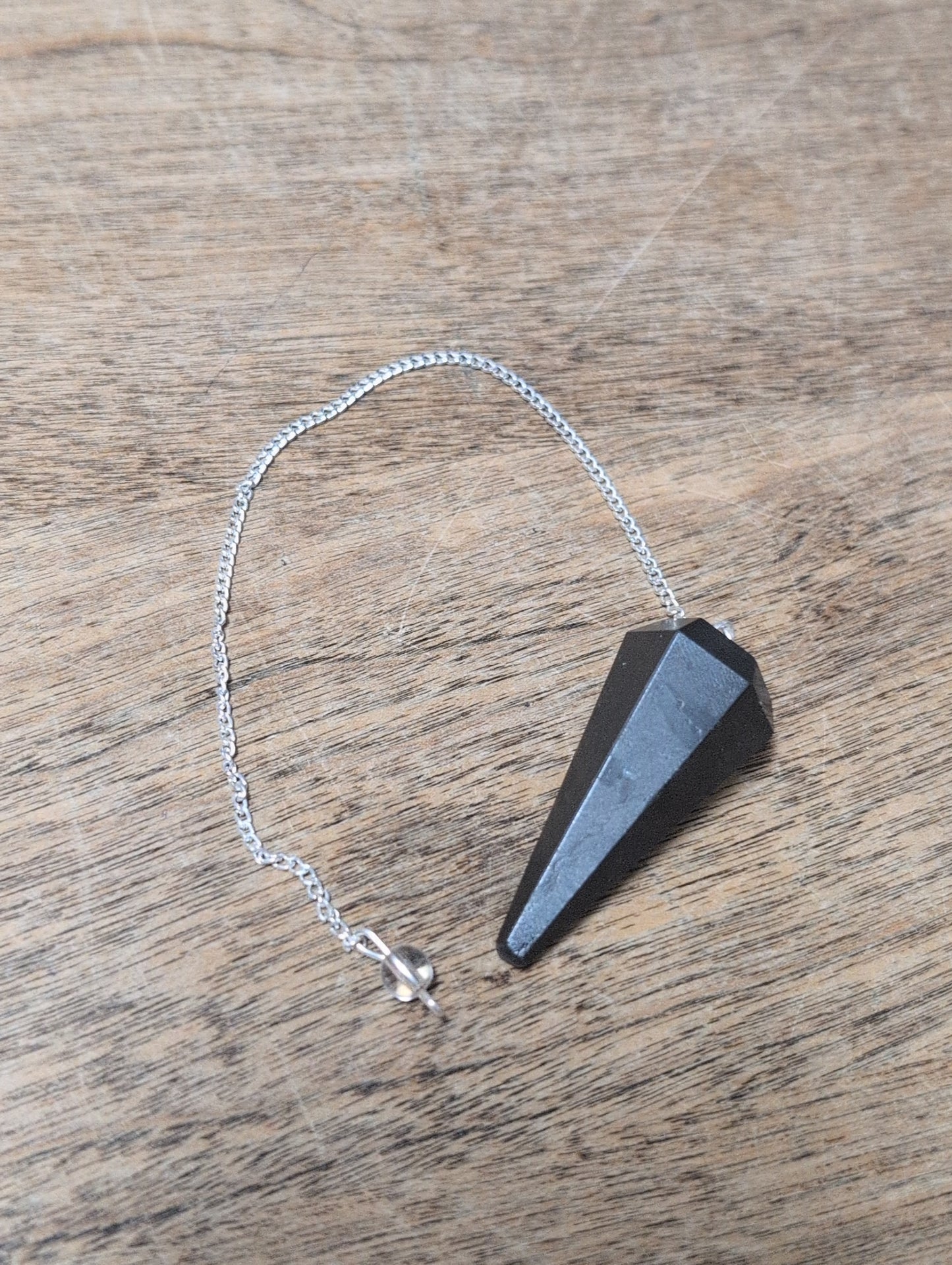 Pendulum gemstone (varied)
