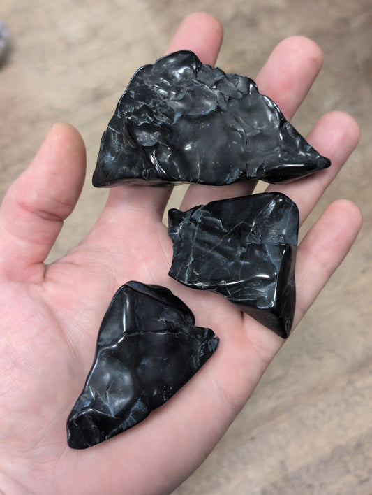 Zaleski Black Ohio Flint Tumbled
