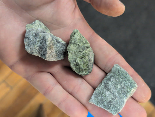 Chrome Diopside Rough