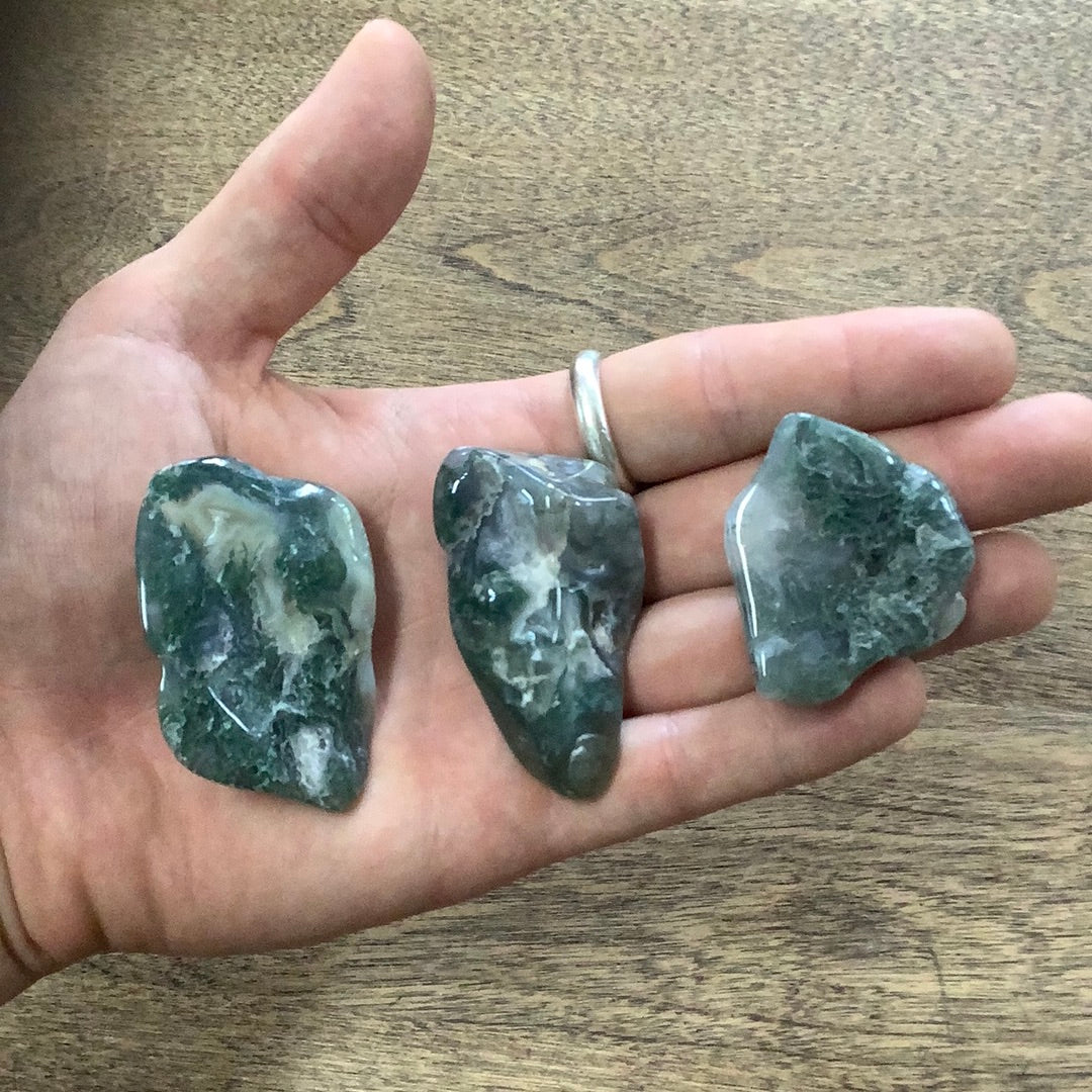 Green Moss Agate Tumbled