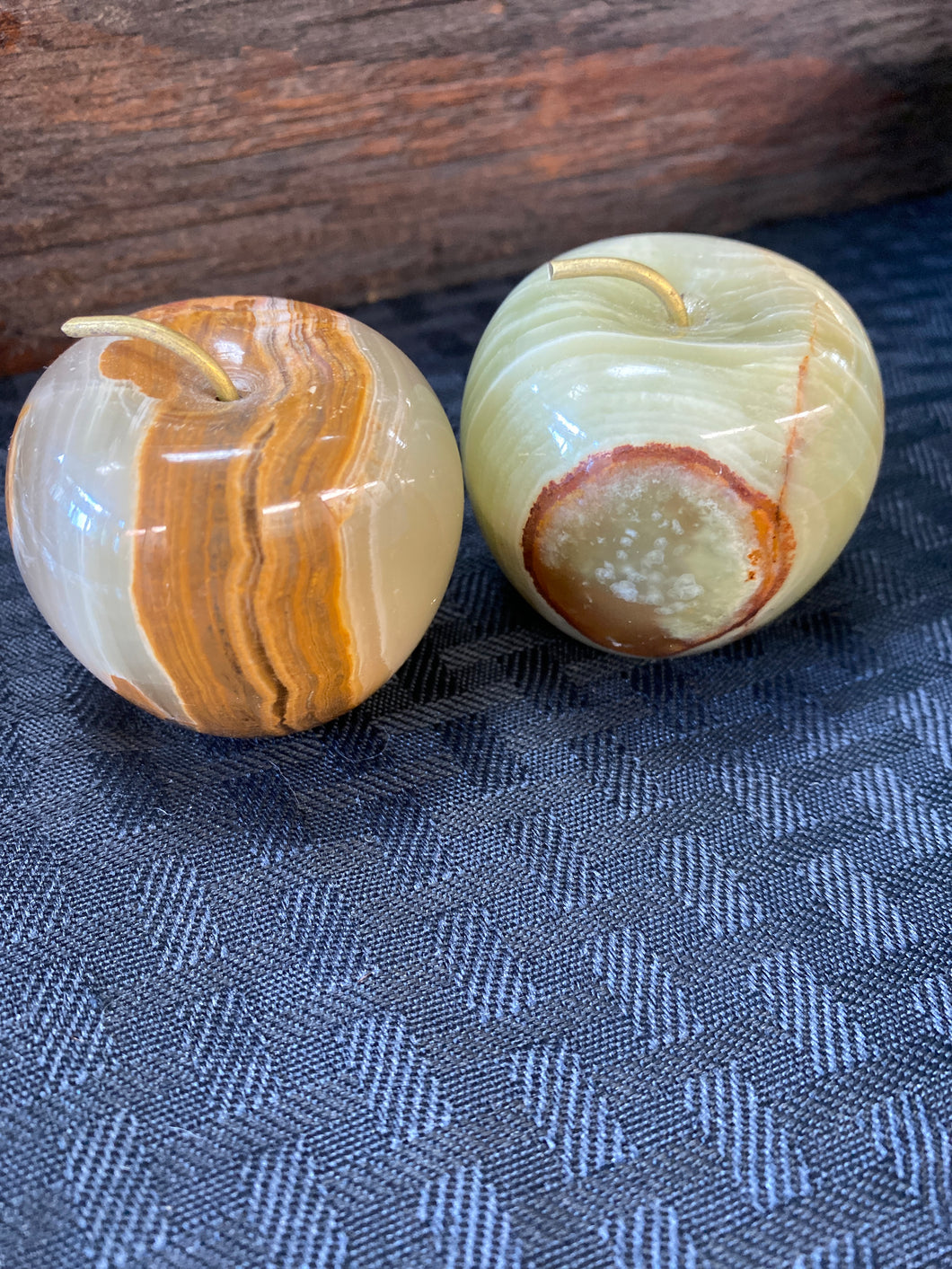 Onyx Apple