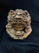 Load image into Gallery viewer, Chinese Money Toad Frog