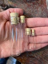 Load image into Gallery viewer, Glass Vials with cork