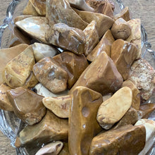 Load image into Gallery viewer, Ohio Yellow Flint Tumbled