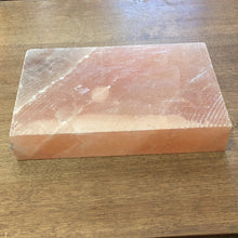 Load image into Gallery viewer, Himalayan Salt Cooking Block